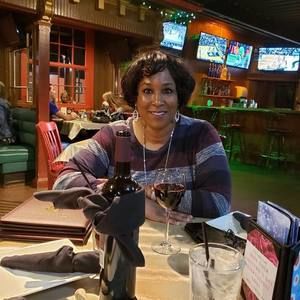 Meet your Posher, Leslie